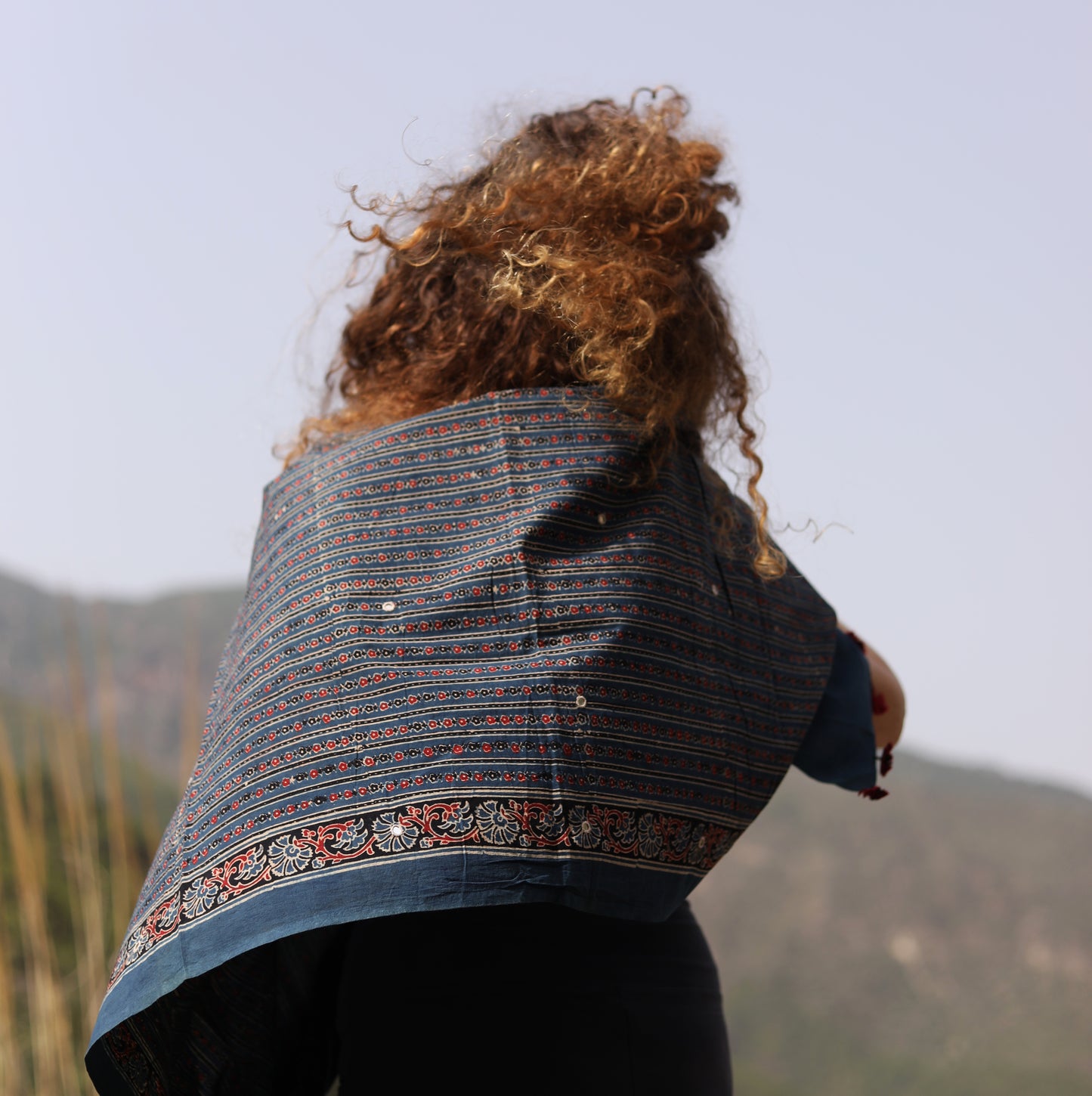 BLOCK PRINTED SCARF - AJRAKH mirrors