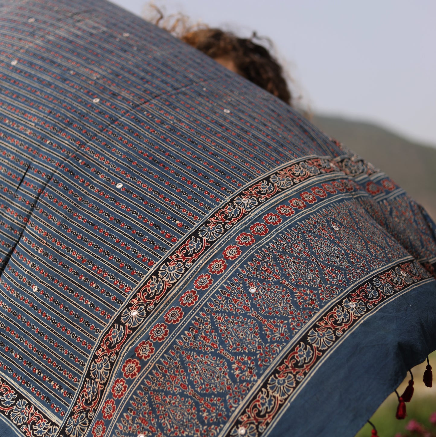 BLOCK PRINTED SCARF - AJRAKH mirrors