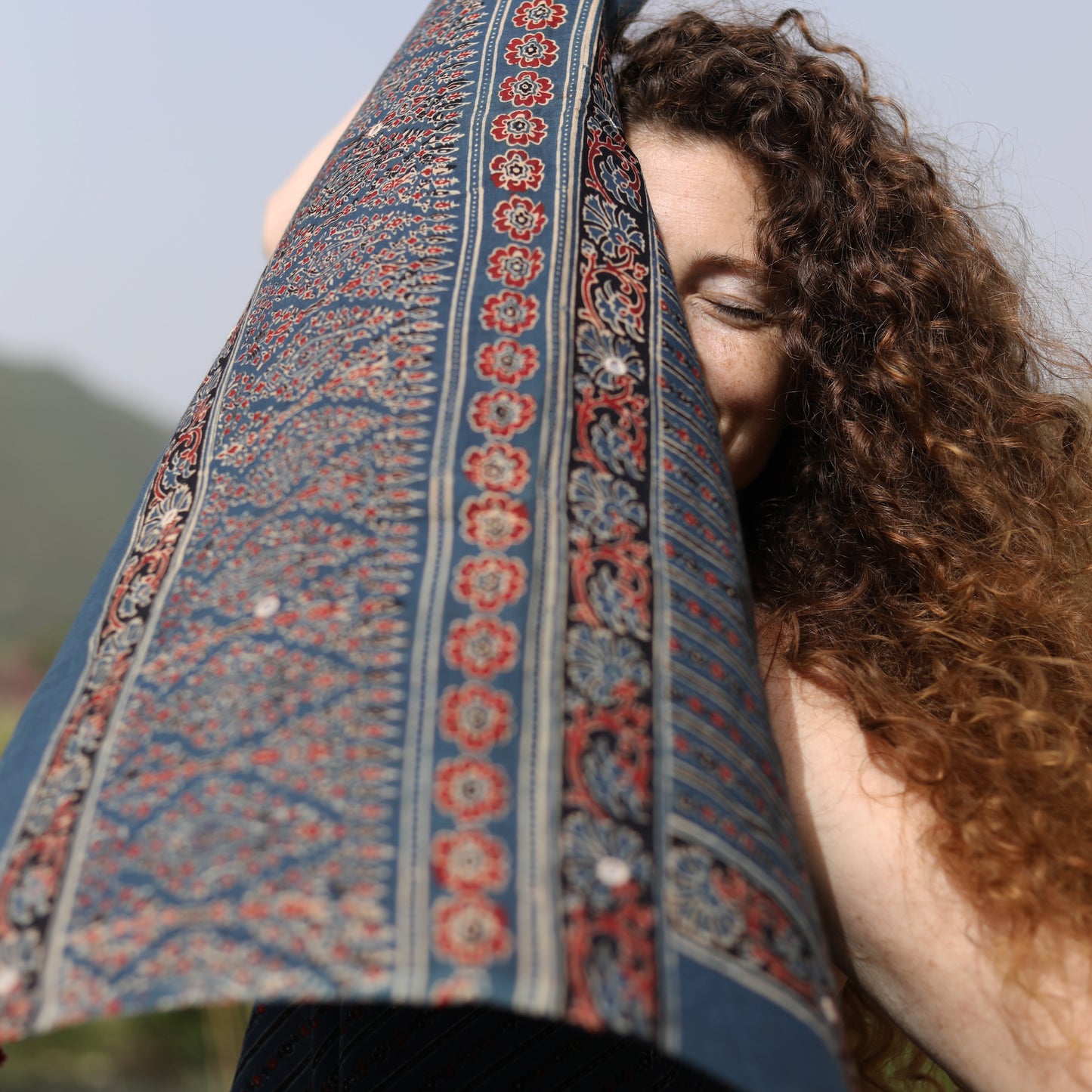 BLOCK PRINTED SCARF - AJRAKH mirrors