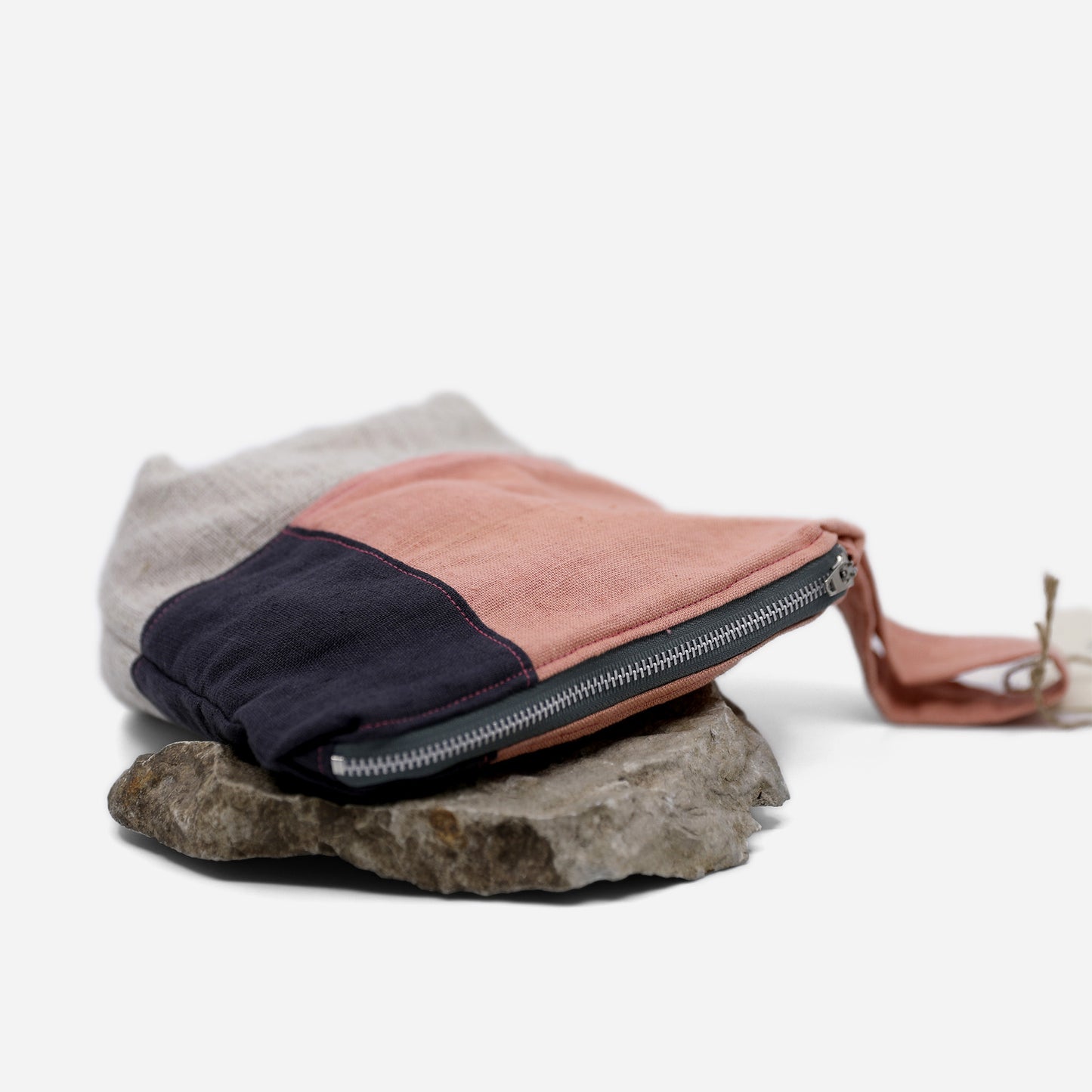 NATURALLY DYED POUCH